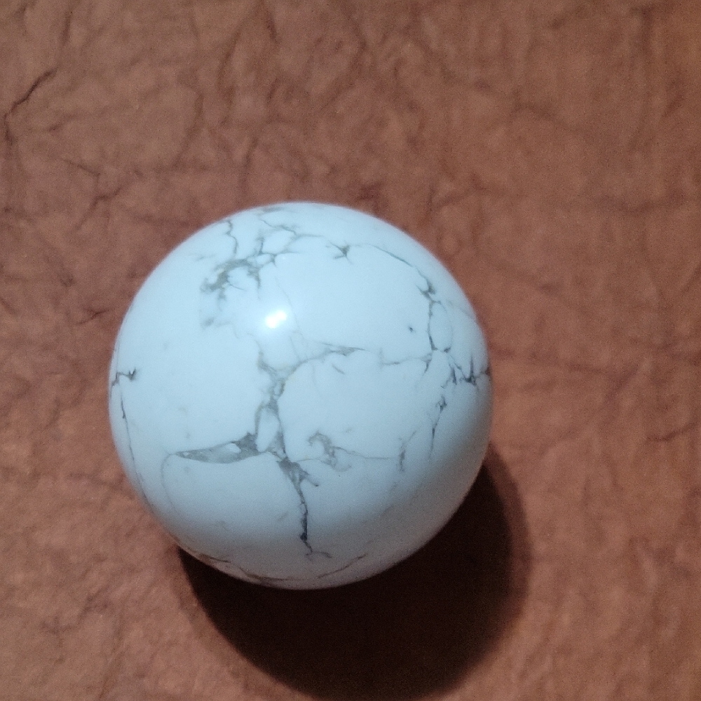 Sphere Howlite Crystal - Picture 5 of 7